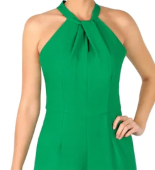 Julia Jordan Halter Neck Kelly Green Jumpsuit - Picture 4 of 17